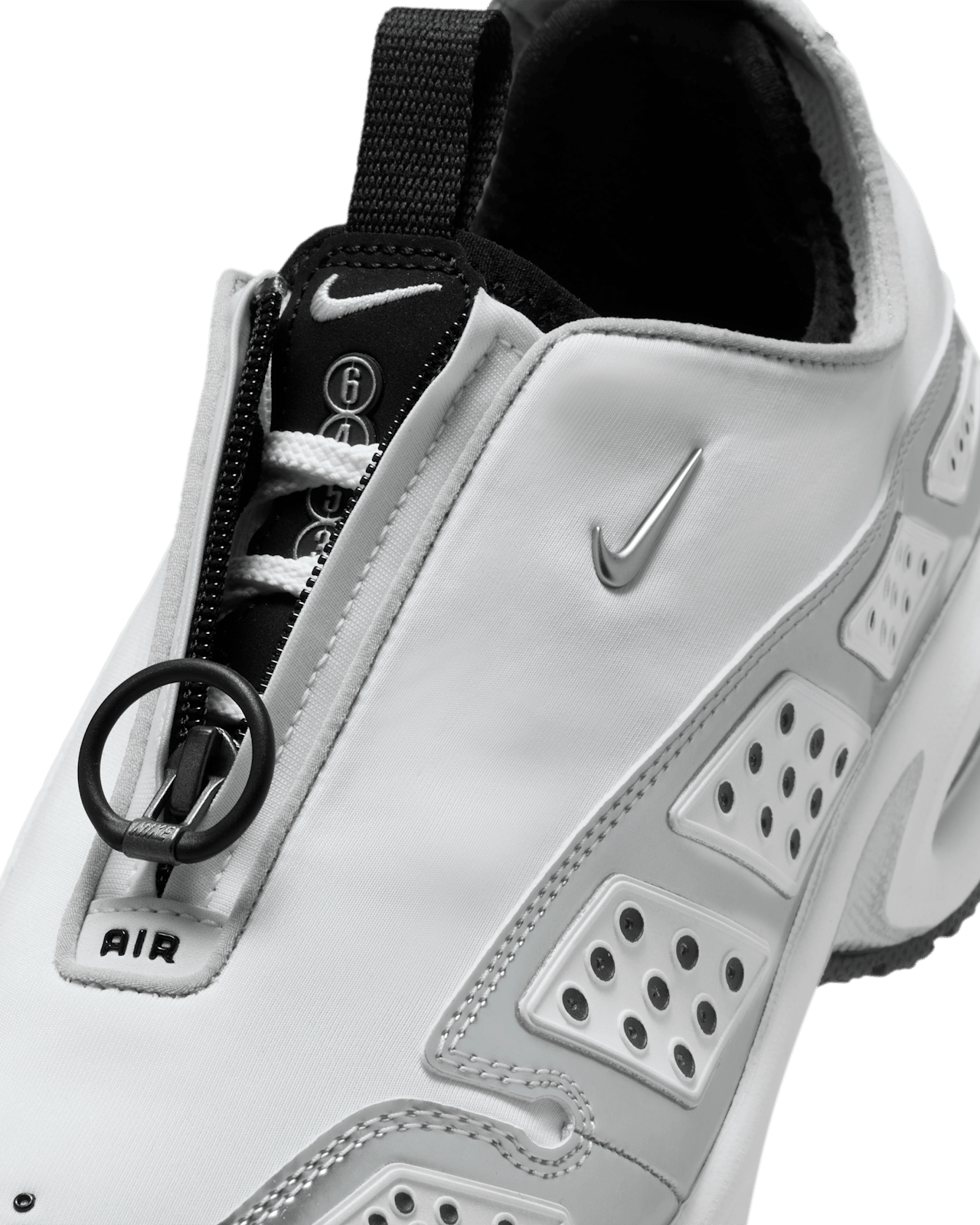 NIKE公式】エア マックス SNDR 'White and Metallic Silver